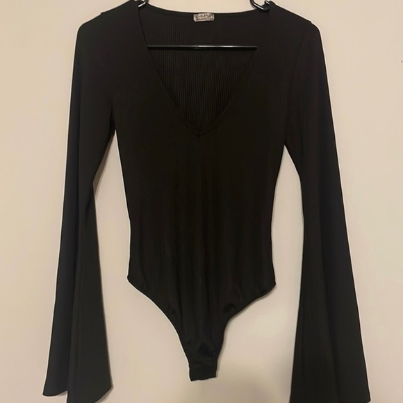 FREE PEOPLE CHARLIE BELL SLEEVE BODYSUIT - Picture 3 of 3